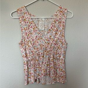 NWOT Sadie & Sage Floral Sleeveless Ruched Top, Size Medium